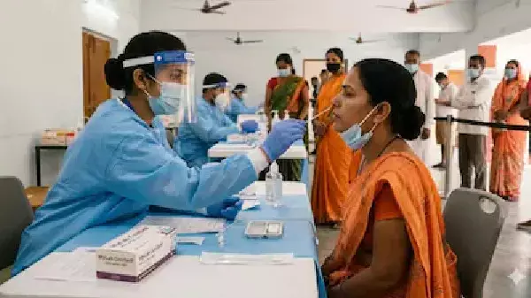 COVID-19: देश में फिर लौट रहा कोरोना, 17 दिनों में आए 339 नए केस, 4 लोगों की मौत COVID-19: देश में फिर लौट रहा कोरोना, 17 दिनों में आए 339 नए केस, 4 लोगों की मौत