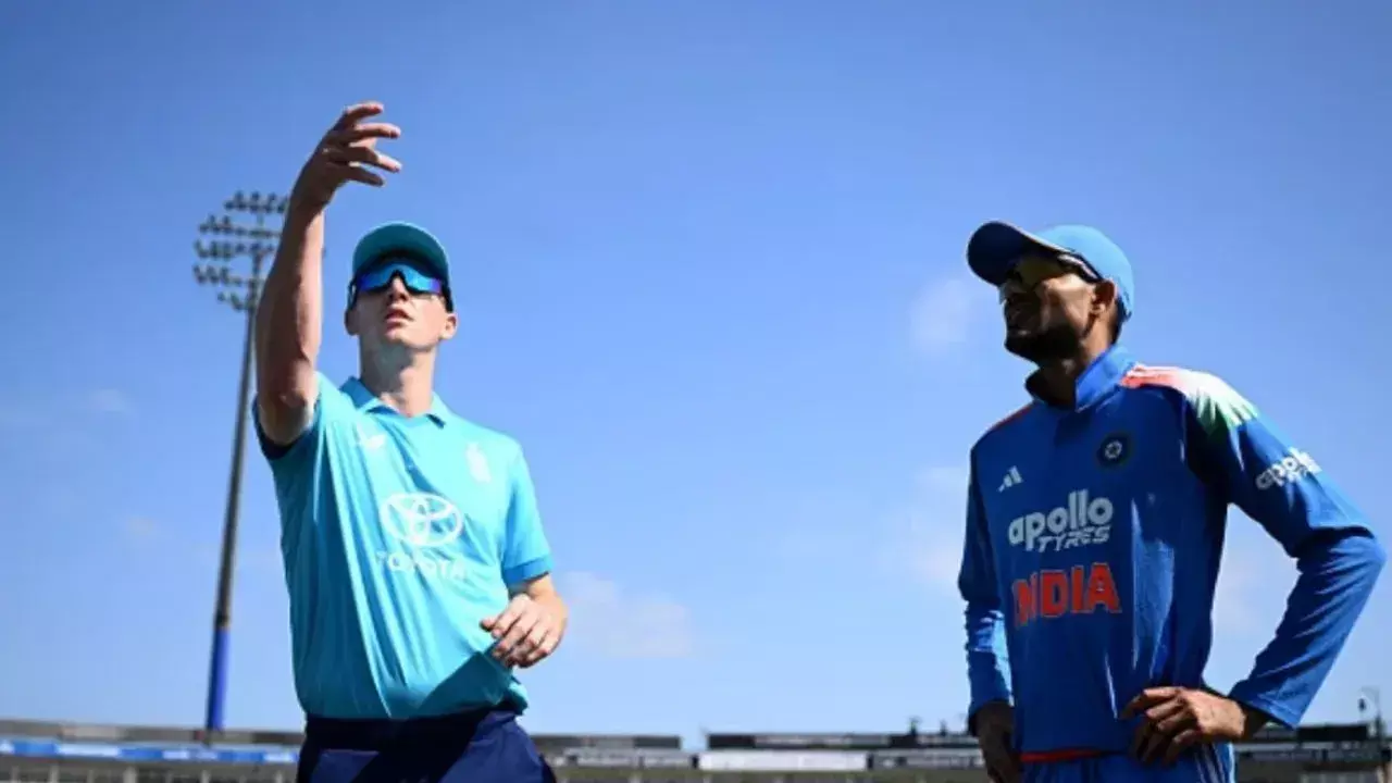 IND vs ENG 3rd ODI: निर्णायक मुकाबले में इंग्लैंड ने जीता टॉस, पहले बल्लेबाजी का फैसला; बुमराह बाहर, भारत की प्लेइंग-11 में तीन बदलाव