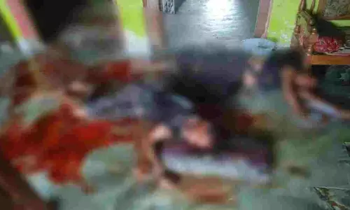 MP Crime : जमीन की जंग में भाई बना कातिल, कुल्हाड़ी के वार से छोटे भाई की मौत, बचाने आई पत्नी भी गंभीर MP Crime : जमीन की जंग में भाई बना कातिल, कुल्हाड़ी के वार से छोटे भाई की मौत, बचाने आई पत्नी भी गंभीर