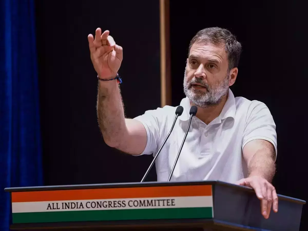 Rahul Gandhi: राहुल गांधी का मोदी सरकार पर हमला, बोले- पेपर लीक के एक भी दोषी को सजा नहीं, छात्रों को मिली लाठी और हिरासत Rahul Gandhi: राहुल गांधी का मोदी सरकार पर हमला, बोले- पेपर लीक के एक भी दोषी को सजा नहीं, छात्रों को मिली लाठी और हिरासत