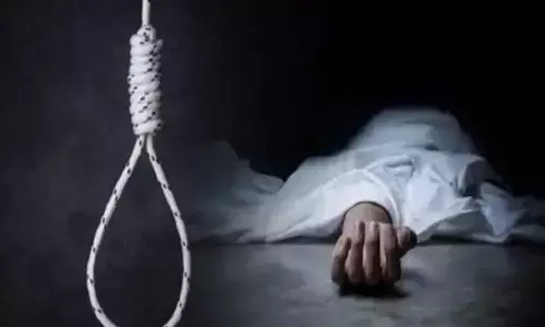 MP News : पुलिस चौकी में होमगार्ड जवान ने की आत्महत्या, चौकी परिसर में फंदे से लटका मिला शव MP News : पुलिस चौकी में होमगार्ड जवान ने की आत्महत्या, चौकी परिसर में फंदे से लटका मिला शव