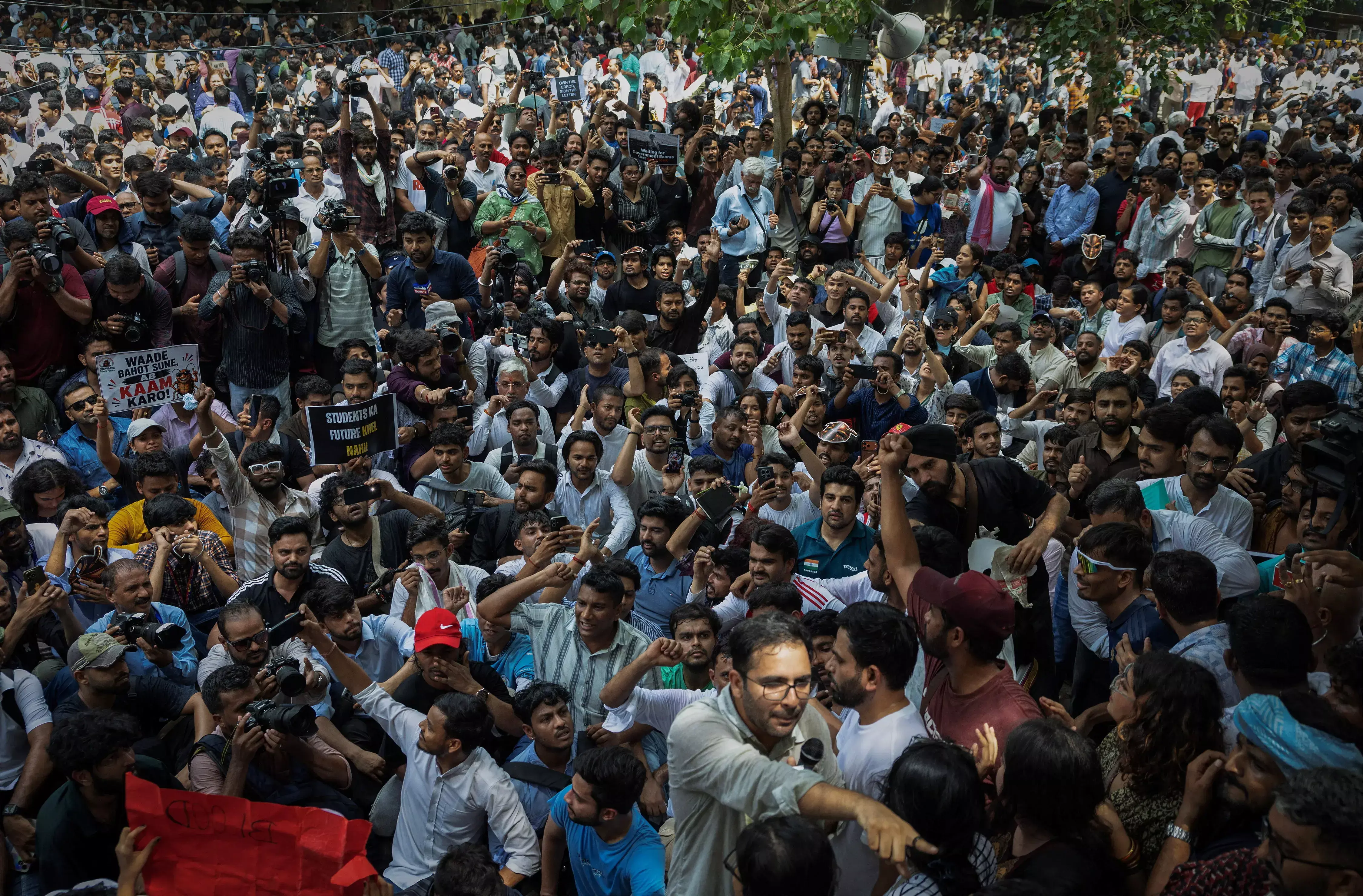 Jantar Mantar student protest Violent: दिल्ली में फिर हिंसक हुआ छात्रों का प्रदर्शन,जंतर-मंतर के नजदीक पत्थरबाजी में कई पुलिसकर्मी घायल