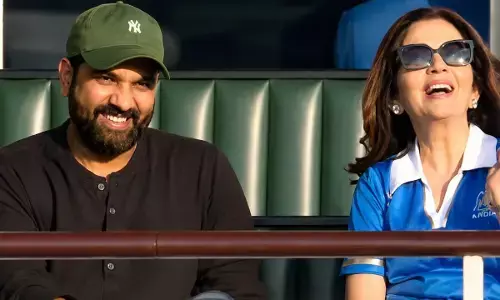 Rohit Sharma: द हंड्रेड का मैच देखने पहुंचे रोहित शर्मा, नीता अंबानी भी आई नजर Rohit Sharma: द हंड्रेड का मैच देखने पहुंचे रोहित शर्मा, नीता अंबानी भी आई नजर