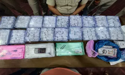 MP News: इटारसी स्टेशन पर 44 लाख की चांदी के साथ दो युवक गिरफ्तार, 19 किलो आभूषण बरामद