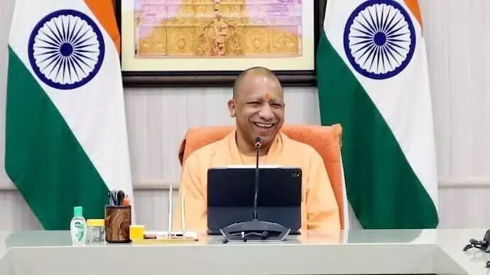 UP: मुख्यमंत्री योगी का ऐलान: आगरा में बनेगा इंटरनेशनल एयरपोर्ट, किसानों को भी मिलेगा बड़ा फायदा