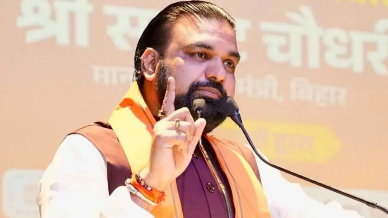Bihar : CM सम्राट चौधरी के 100 दिन पूरे, कोसी-गंडक कॉरिडोर से लेकर नए एयरपोर्ट और स्टील प्लांट तक किए बड़े ऐलान