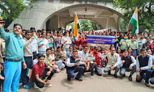 Kargil Vijay Diwas 2026: रायपुर में कारगिल के अमर शहीदों को नमन, विजय शोभायात्रा और श्रद्धांजलि सभा का आयोजन Kargil Vijay Diwas 2026: रायपुर में कारगिल के अमर शहीदों को नमन, विजय शोभायात्रा और श्रद्धांजलि सभा का आयोजन