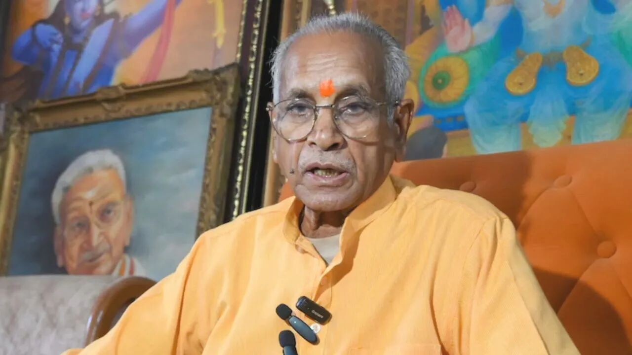 Champat Rai : राम मंदिर ट्रस्ट से अलग होने के बाद चंपत राय का बड़ा संकल्प, देवशयनी एकादशी से चार माह का मौन व्रत शुरू