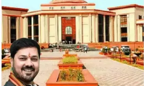 padma shri anuj sharma: छत्तीसगढ़ हाईकोर्ट का कड़ा रुख, पद्मश्री अनुज शर्मा को सोशल मीडिया पर ट्रोल करने और मॉर्फ्ड वीडियो वायरल करने पर नोटिस जारी