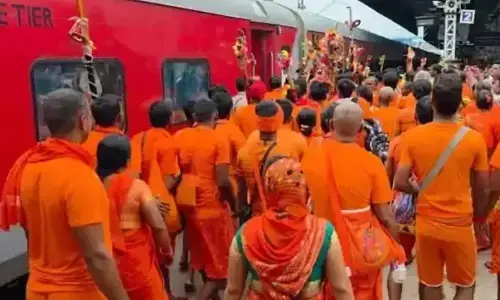 Railway News : बाबाधाम जाने वाले शिव भक्तों के लिए रेलवे चलाएगा श्रावणी मेला स्पेशल ट्रेन, 1 अगस्त से होगी शुरुआत, देखें स्टापेज और शेड्यूल