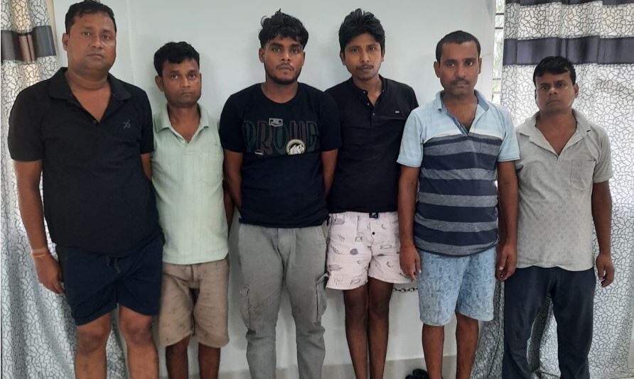 cg crime: ट्रेन में यात्रियों का सामन चोरी करने वाले अंतरराज्यीय पेपर गैंग के 6 आरोपी गिरफ्तार, टिटलागढ़ पैसेंजर से 2.74 लाख के गहने चोरी करने वाले गिरोह का खुलासा
