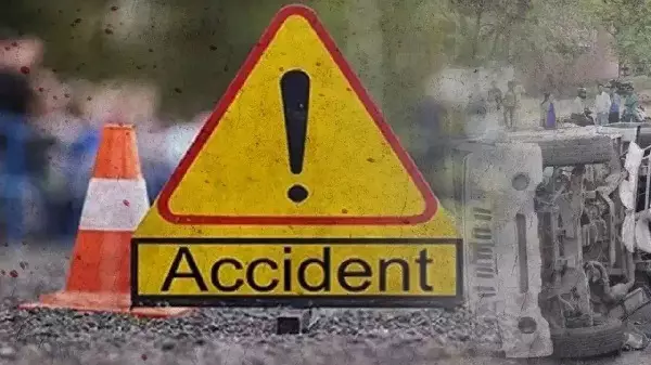 Ghaziabad Road Accident : नई बोलेरो की पहली यात्रा बनी आखिरी, ट्रक से भीषण टक्कर में 3 की मौत, कई घायल Ghaziabad Road Accident : नई बोलेरो की पहली यात्रा बनी आखिरी, ट्रक से भीषण टक्कर में 3 की मौत, कई घायल