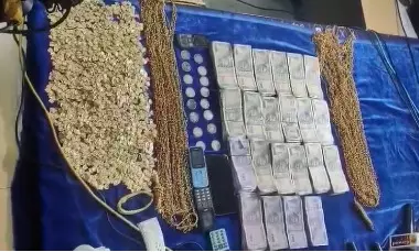 34072-untitled Raipur City Crime : असली सोने का सैंपल, पीतल का हार… 22.50 लाख की ठगी करने वाला अंतरराज्यीय गिरोह बेनकाब, मुंबई से 3 गिरफ्तार