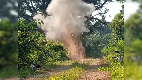 IED Blast : नीलम सराई जलप्रपात के रास्ते फिर फटा प्रेशर IED, पर्यटक दल के सदस्य समेत दो नाबालिग घायल
