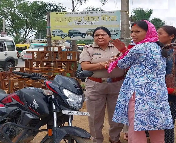 Jharkhand News : 50 हजार की पहली किस्त बनी गिरफ्तारी की वजह, महिला थाना प्रभारी को ACB ने रंगे हाथ दबोचा