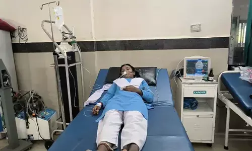 CG News : स्कूल में एक के बाद एक बेहोश हुईं 5 छात्राएं, मची अफरा-तफरी, एक की हालत गंभीर