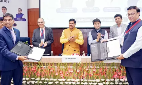 MP News : केंद्र-एमपी सरकार के बीच साइन हुआ एमओयू , ग्वालियर में बनेगा देश का पहला टेलीकॉम मैन्युफैक्चरिंग जोन