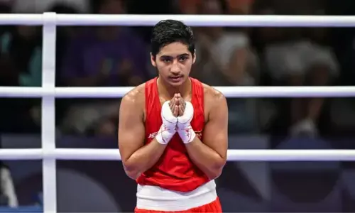 Commonwealth Games 2026: कॉमनवेल्थ गेम्स 2026, बॉक्सर प्रीति पवार फाइनल में पहुंचीं, गोल्ड के लिए डेलगाडो से भिड़ेंगी Commonwealth Games 2026: कॉमनवेल्थ गेम्स 2026, बॉक्सर प्रीति पवार फाइनल में पहुंचीं, गोल्ड के लिए डेलगाडो से भिड़ेंगी