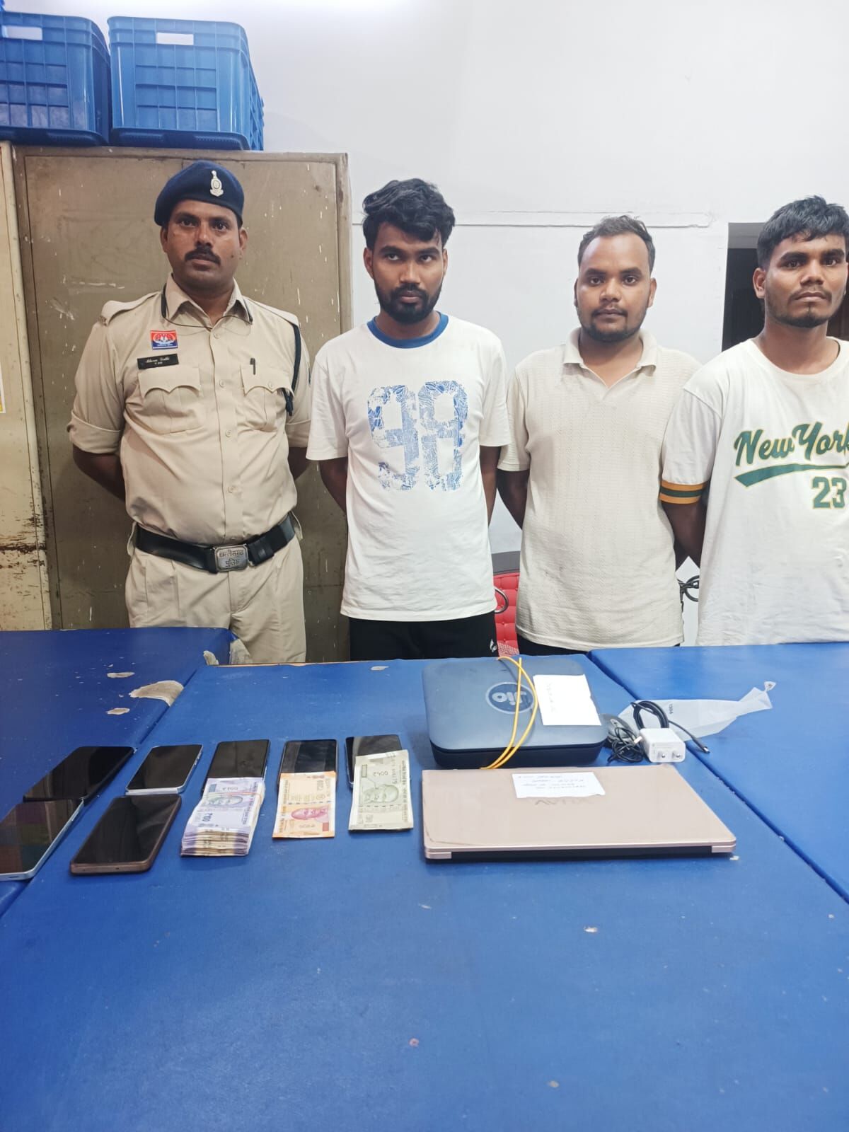 Raipur Crime : ऑनलाइन सट्टा ऐप पर चल रहा था करोड़ों के नेटवर्क का खेल, पुलिस ने 3 आरोपियों को दबोचा