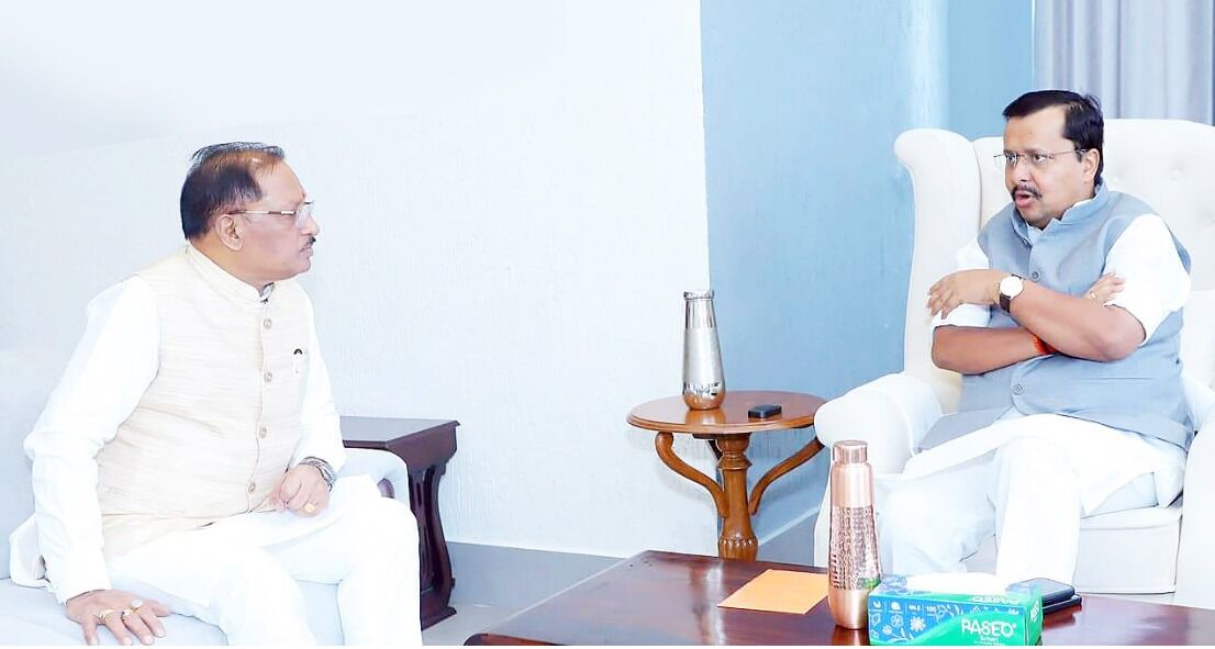 CM Vishnu Deo Sai: दिल्ली में नितिन नबीन से मिले मुख्यमंत्री विष्णुदेव साय, सरकार-संगठन में समन्वय और विकास कार्यों पर चर्चा