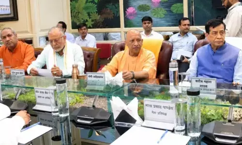 UP Assembly Monsoon Session: मानसून सत्र से पहले सर्वदलीय बैठक, CM योगी ने विपक्ष से की सदन की कार्यवाही सुचारु रखने की अपील UP Assembly Monsoon Session: मानसून सत्र से पहले सर्वदलीय बैठक, CM योगी ने विपक्ष से की सदन की कार्यवाही सुचारु रखने की अपील