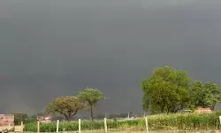 CG Weather Update : राजधानी में चिपचिपी गर्मी का सितम, बादलों के बीच भी राहत नहीं, इन जिलों में बारिश और बिजली का अलर्ट