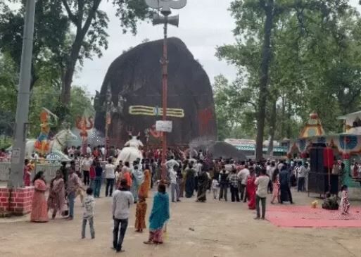 Sawan First Somwar 2026: सावन के पहले सोमवार पर शिवालयों में भक्तों की भीड़, हटकेश्वर महादेव में आधी रात को हुई विशेष पूजा-अर्चना