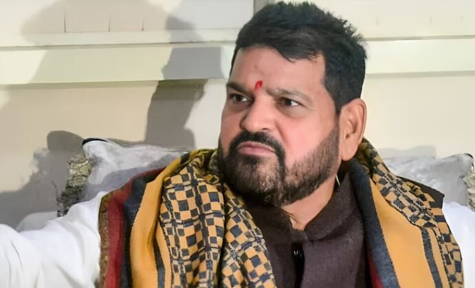 Brij Bhushan Singh : बृजभूषण सिंह महिला पहलवान यौन शोषण केस में बरी, 3 साल बाद आया दिल्ली कोर्ट का फैसला, बोले-चलिए जो हुआ सो हुआ