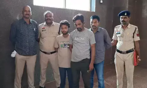 CG Crime : चोरी के मामले में ज्वेलरी कारोबारी समेत 5 गिरफ्तार, 96 से ज्यादा मामलों से जुड़ा निकला गिरोह