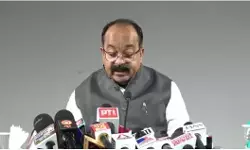 CG News: प्रदेश के 6 नए जिलों में नियुक्त होंगे खेल अधिकारी : डिप्टी सीएम अरुण साव, जल्द शुरू होगी हॉकी लीग, खेल प्रतिभाओं को मिलेगा नया मंच CG News: प्रदेश के 6 नए जिलों में नियुक्त होंगे खेल अधिकारी : डिप्टी सीएम अरुण साव, जल्द शुरू होगी हॉकी लीग, खेल प्रतिभाओं को मिलेगा नया मंच