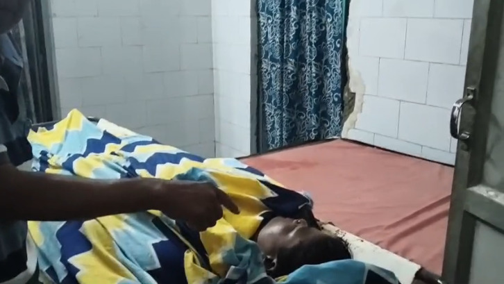 CG News : खेत में रोपा लगा रही महिला पर गिरी आकाशीय बिजली, अस्पताल पहुंचने से पहले हुई मौत