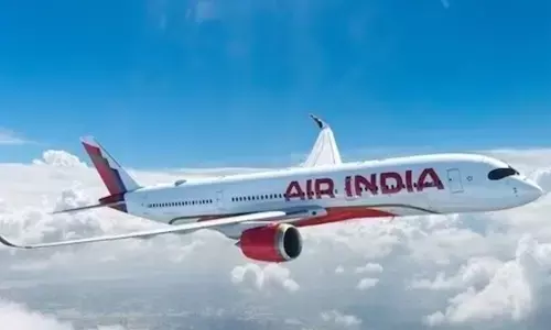 Air India Flight Turbulence: फुकेट से दिल्ली आ रही एयर इंडिया की फ्लाइट में हुआ तेज टर्बुलेंस, कई यात्री और क्रू घायल