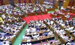 UP Monsoon Session 2026: यूपी विधानसभा का मानसून सत्र एक दिन पहले ही समाप्त, सपा के हंगामे के बीच सदन अनिश्चितकाल के लिए स्थगित