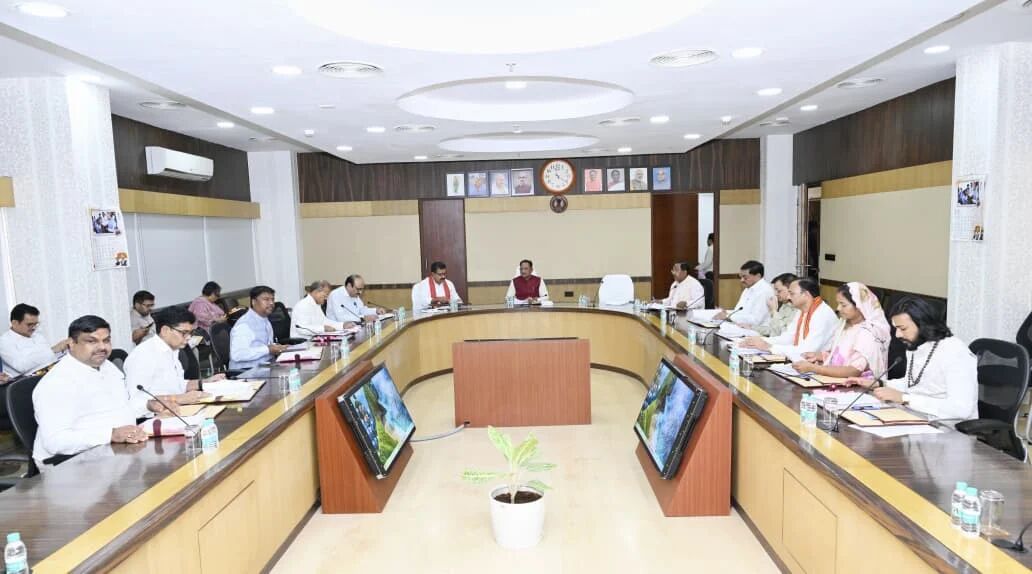 CG Cabinet Meeting: साय कैबिनेट के बड़े फैसले : AI मिशन को मंजूरी, BEML प्लांट के लिए जमीन से लेकर सड़कों और बिजली क्षेत्र तक लिए अहम निर्णय