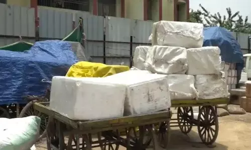 Raipur City News: रायपुर रेलवे स्टेशन से 500 किलो एनालॉग पनीर जब्त Raipur City News: रायपुर रेलवे स्टेशन से 500 किलो एनालॉग पनीर जब्त