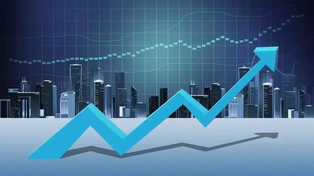 India Services Sector Growth: जुलाई में सुस्त पड़ा सेवा क्षेत्र, साढ़े चार साल की सबसे धीमी रही विकास दर, एचएसबीसी सर्विसेज पीएमआई 57.4 से फिसलकर 53.3 पर पहुंचा