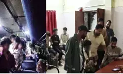 Cg News: मशरूम यूनिट में काम के लिए ले जाए जा रहे 16 बच्चे रेस्क्यू, नियोक्ता गिरफ्तार, बैगा जनजाति के हैं बच्चे इसमें से 7 नाबालिग Cg News: मशरूम यूनिट में काम के लिए ले जाए जा रहे 16 बच्चे रेस्क्यू, नियोक्ता गिरफ्तार, बैगा जनजाति के हैं बच्चे इसमें से 7 नाबालिग