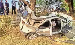 MP Accident : तेज रफ्तार XUV पेड़ से टकराई, एक की मौके पर मौत, चार जिंदगी के लिए जूझ रहे