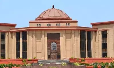 Chhattisgarh High Court news: पत्नी की कमाई पर पति कर सकेगा सवाल, दोनों को एक-दूसरे की इनकम जानने का हक, हाईकोर्ट ने पलटा फैमिली कोर्ट का फैसला, जानें क्या है मामला