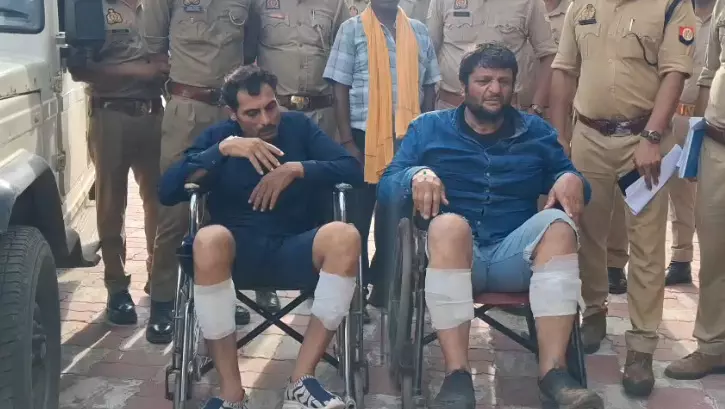 MP Crime : काला ईरानी गैंग पर बड़ा एक्शन, 27 किलो चांदी लूटकांड के दो आरोपी शॉर्ट एनकाउंटर में गिरफ्तार MP Crime : काला ईरानी गैंग पर बड़ा एक्शन, 27 किलो चांदी लूटकांड के दो आरोपी शॉर्ट एनकाउंटर में गिरफ्तार