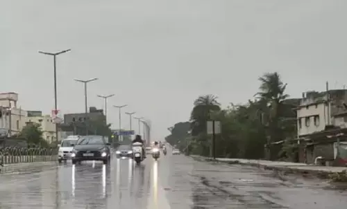 CG Weather : छत्तीसगढ़ में अगले 2 दिन बारिश का दौर जारी, 24 जिलों में तेज हवा के साथ अलर्ट