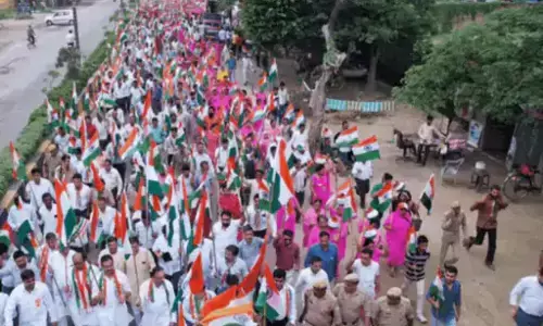 CG News : बस्तर के 92 गांवों में पहली बार फहरेगा तिरंगा, 500 से ज्यादा स्कूल-चौराहे होंगे शहीदों के नाम