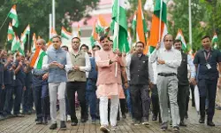 Tiranga Yatra: टीटी नगर स्टेडियम से सीएम डॉ. मोहन यादव ने तिरंगा यात्रा का किया शुभारंभ, युवाओं से आजीवन राष्ट्रसेवा का लिया संकल्प
