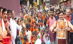 MP Kanwar Yatra: जबलपुर में कांवड़ियों के बीच पहुंचे CM डॉ. मोहन यादव, फूल बरसाकर किया स्वागत और बजाया डमरू