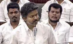 Tamil Nadu: तमिलनाडु विधानसभा में ‘तमिल थाई वाजथु’ पर प्रस्ताव पास: सरकारी कार्यक्रमों में सबसे पहले गाना होगा राज्य गीत