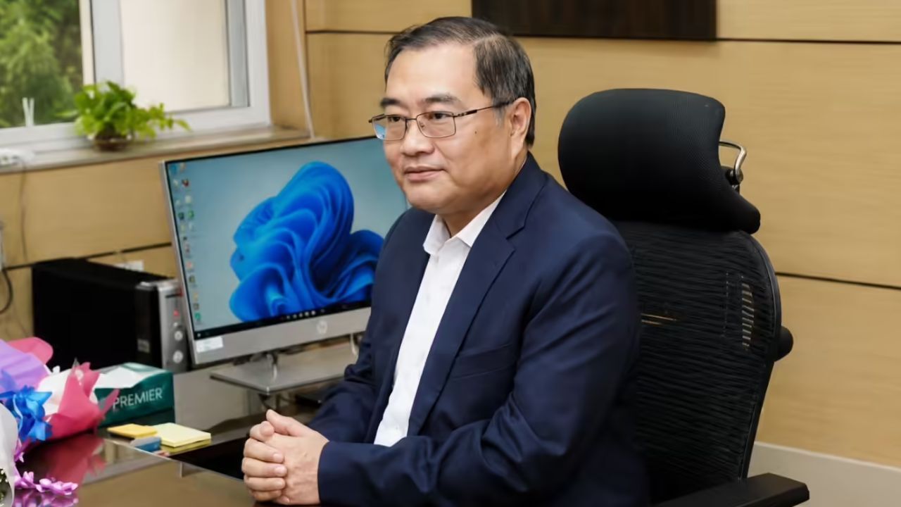 Former Chairman L. Khiangte Arrested: छात्रों के आंदोलन के बीच JPSC के पूर्व चेयरमैन एल. खियांगते गिरफ्तार, परीक्षा धांधली मामले में CID का बड़ा एक्शन