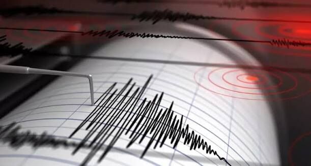 Earthquake in Colombia: कोलंबिया में 7.4 तीव्रता का भूकंप: बोगोटा समेत कई इलाकों में झटके, इक्वाडोर तक असर