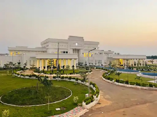 Chhattisgarh Hareli Tihaar: हरेली तिहार: नवा रायपुर CM हाउस में पहली बार सजेगा गांव का रंग, मंत्री-विधायक चढ़ेंगे गेड़ी