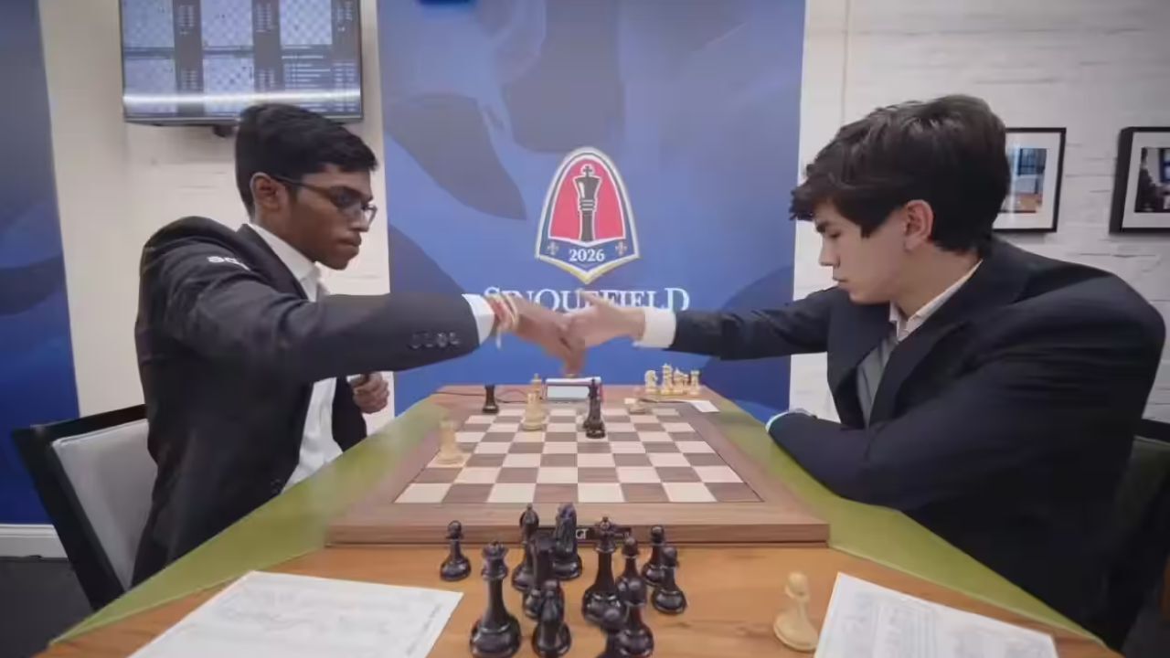 Sinquefield Cup 2026: सिंकफील्ड कप में आर. प्रज्ञानानंद की बड़ी जीत, 6 घंटे की जंग में वर्ल्ड चैंपियनशिप चैलेंजर सिंडारोव को दी मात