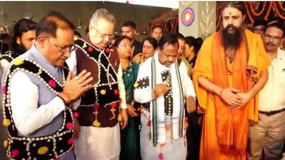 Hareli Tihar 2026: मुख्यमंत्री निवास में सजी लोक संस्कृति की जीवंत झांकी,लोकगीत-लोकनृत्य और छत्तीसगढ़ी व्यंजनों की महक से सराबोर हुआ नया रायपुर
